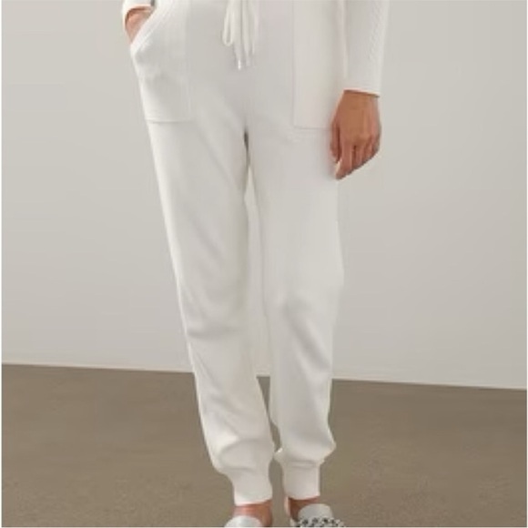 Chico's Pants - Chico’s Zenergy Cream Colored Super Soft Lounge Pants Joggers Size XLp